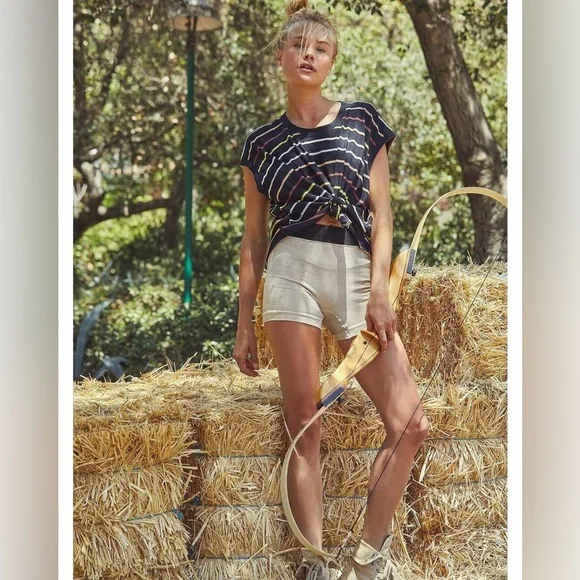 Nwot Free People Rising Tide Printed Relaxed Boxy T-Shirt in
Black/Stripe size S - Picture 2 of 7